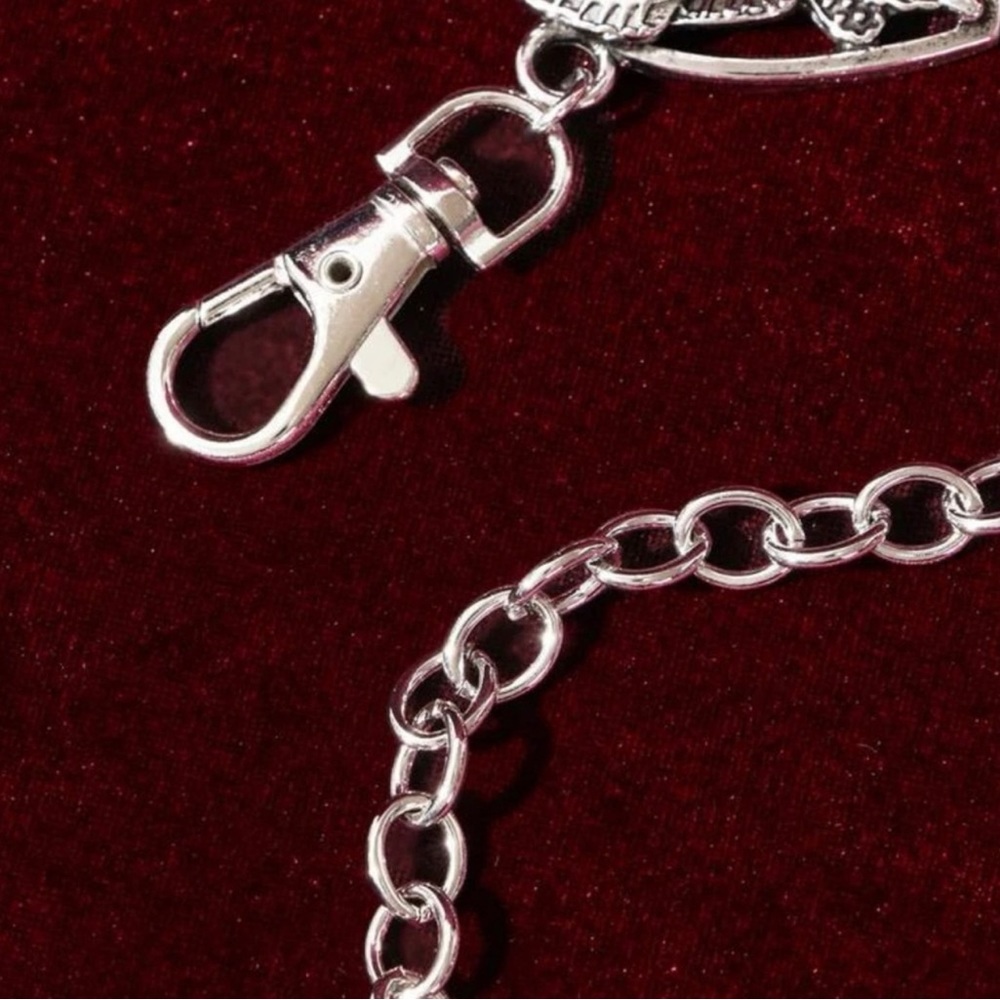 Goth Silver Link chain belt with moths - Picture 5 of 7
